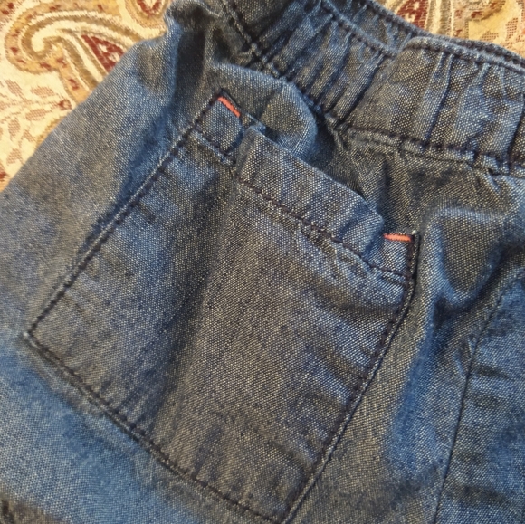 Size 18 months OshKosh baby girl shorts - Picture 4 of 11